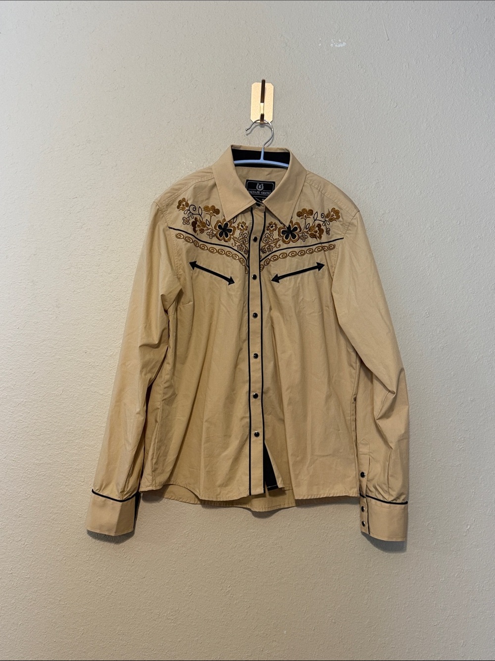 SALVAJE OESTE‎ Women's Embroidered Western Cowgirl Slim Fit Snap Button Shirt